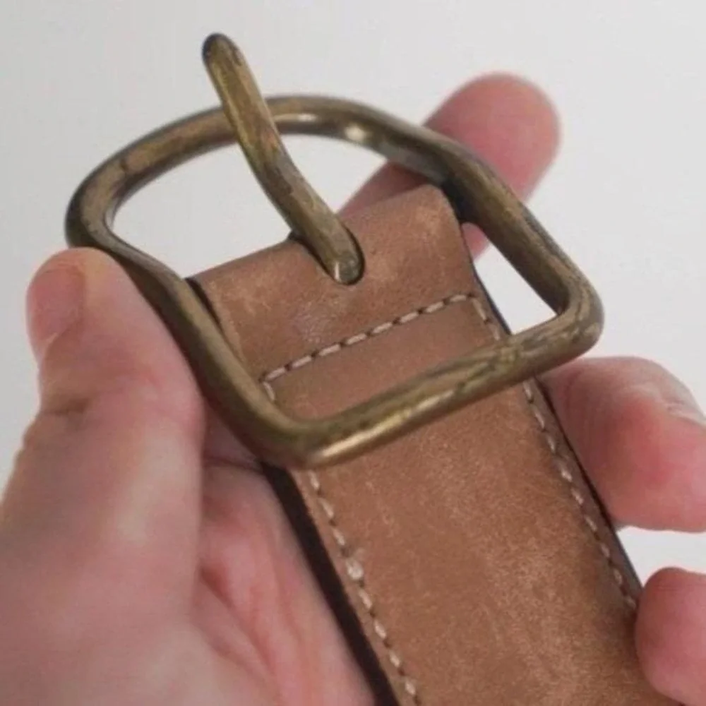 Coach Vintage Tan Leather Crossbody Bag Strap Brass Buckle Stitched 1.5